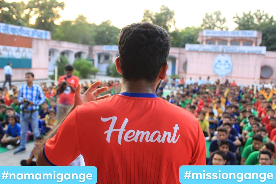 Mission Gange is not just about cleaning drives, it is about having a long lasting impact. We want this country to shift gears and lead as an example for the whole world.; Location : Haridwar; Photo by: 